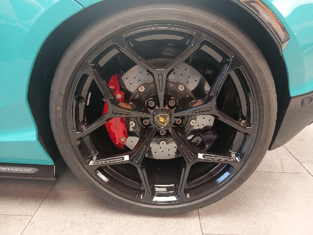 LAMBORGHINI REVUELTO 2024 Image 30