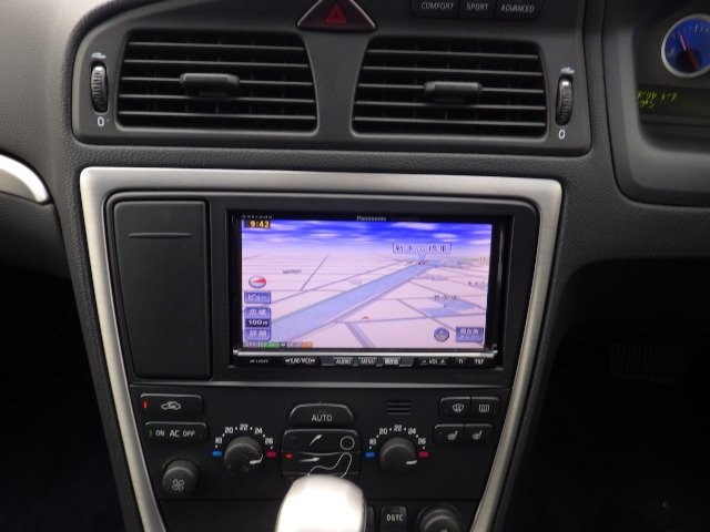 VOLVO V70 2006 Image 19