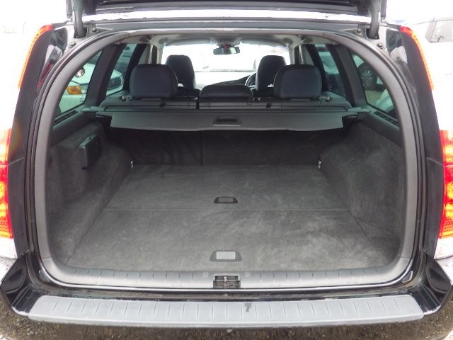 VOLVO V70 2006 Image 26