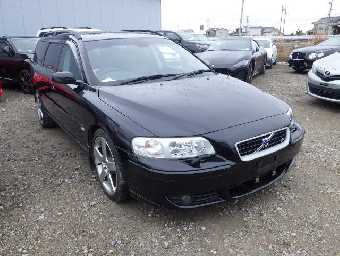 VOLVO V70 2006 Image 2