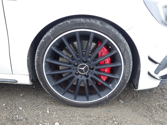 MERCEDES BENZ A CLASS 2014 Image 33