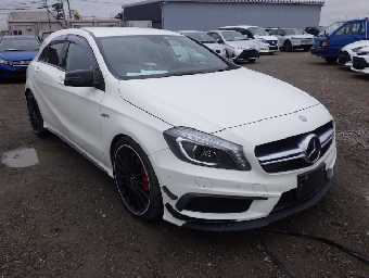 MERCEDES BENZ A CLASS 2014 Image 2