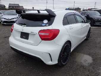 MERCEDES BENZ A CLASS 2014 Image 3