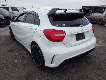 MERCEDES BENZ A CLASS 2014 Image 4