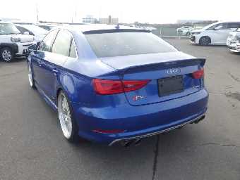 AUDI S3 SEDAN 2014 Image 4