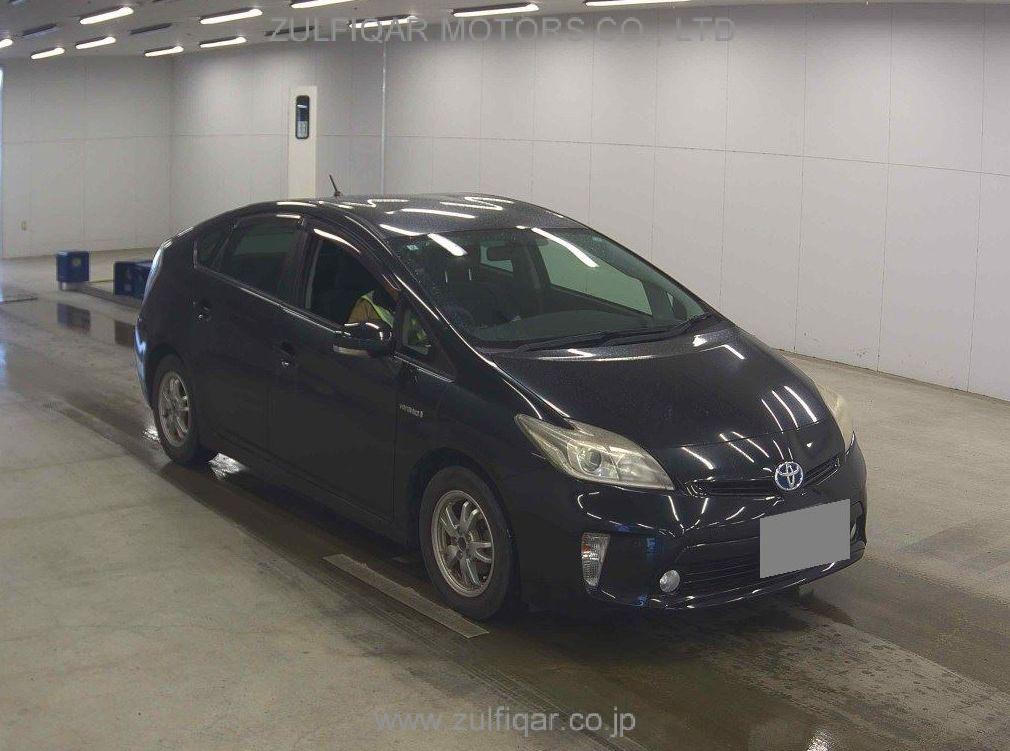 TOYOTA PRIUS 2013 Image 2