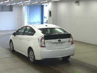 TOYOTA PRIUS 2014 Image 3