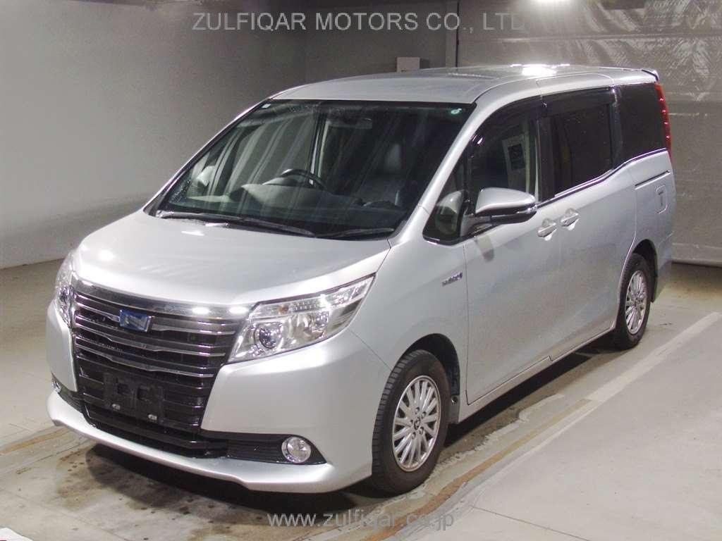 TOYOTA NOAH 2015 Image 1