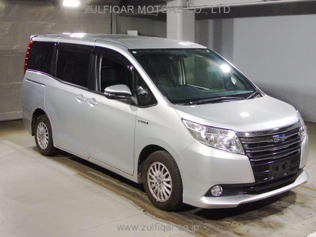 TOYOTA NOAH 2015 Image 3