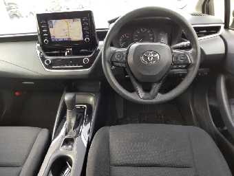 TOYOTA COROLLA TOURING 2019 Image 9