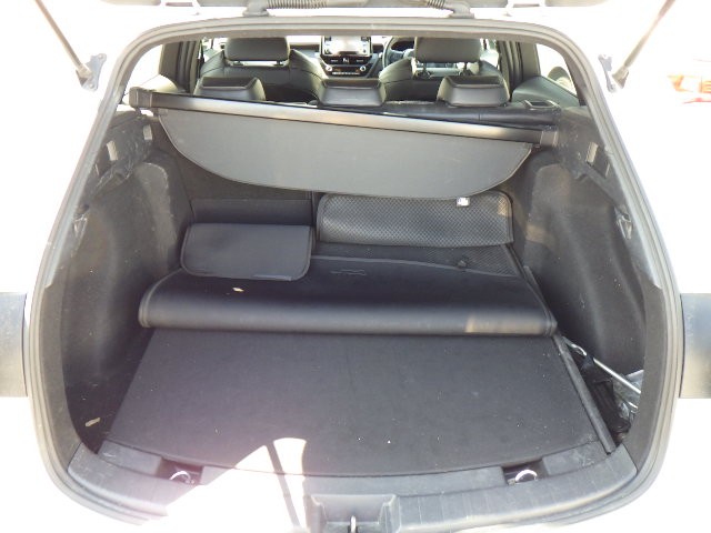 TOYOTA COROLLA TOURING 2020 Image 23