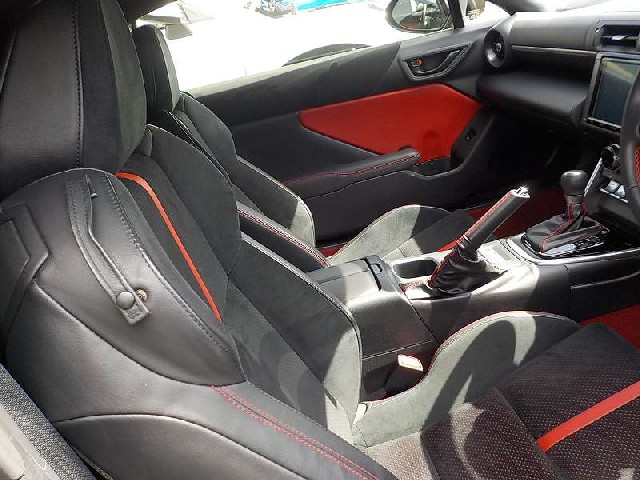 TOYOTA GR 86 2022 Image 24