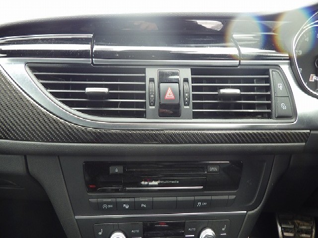 AUDI RS6 AVANT 2014 Image 20