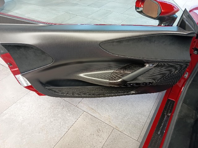 FERRARI SF90 STRADALE 2021 Image 28