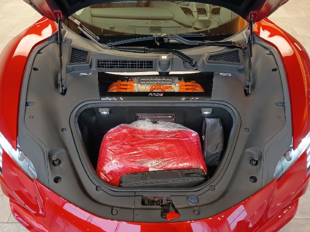 FERRARI SF90 STRADALE 2021 Image 45