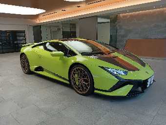 LAMBORGHINI HURACAN 2024 Image 3