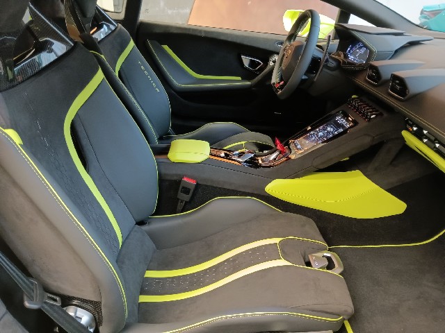 LAMBORGHINI HURACAN 2024 Image 26