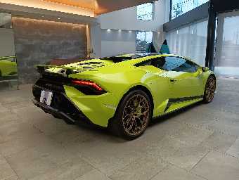 LAMBORGHINI HURACAN 2024 Image 5