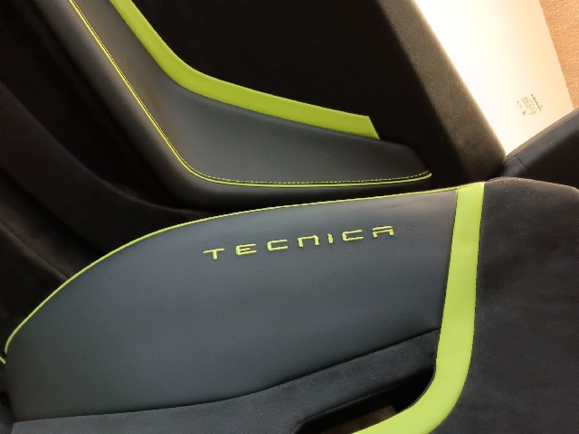 LAMBORGHINI HURACAN 2024 Image 42