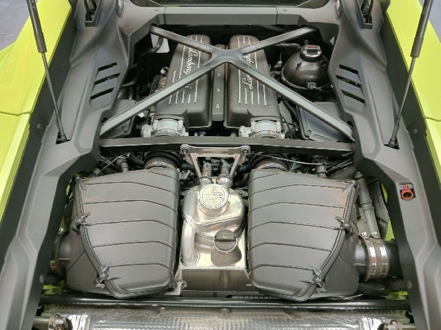 LAMBORGHINI HURACAN 2024 Image 43