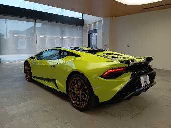 LAMBORGHINI HURACAN 2024 Image 7