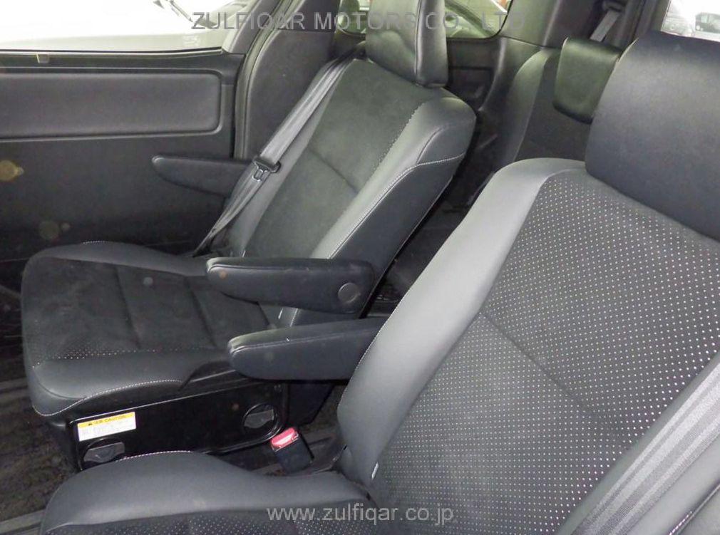 TOYOTA VOXY 2021 Image 6