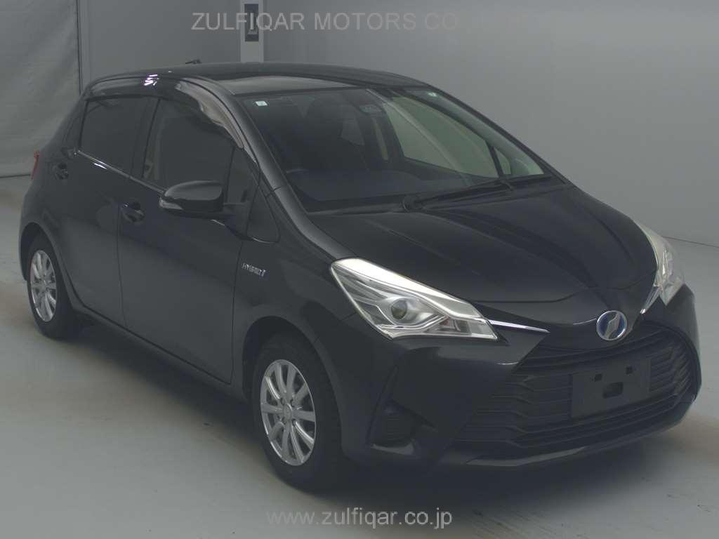 TOYOTA VITZ 2017 Image 3