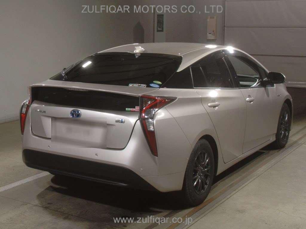 TOYOTA PRIUS 2018 Image 2