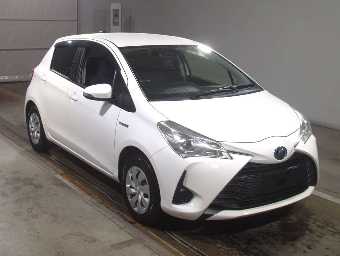 TOYOTA VITZ 2019 Image 3