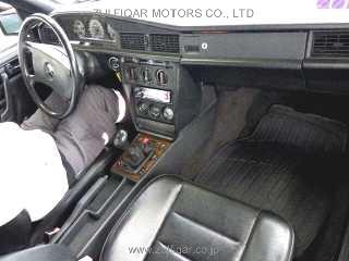 MERCEDES BENZ 190E 2003 Image 3