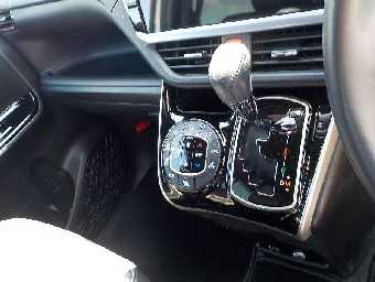 TOYOTA VOXY 2020 Image 15