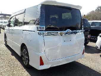 TOYOTA VOXY 2020 Image 10