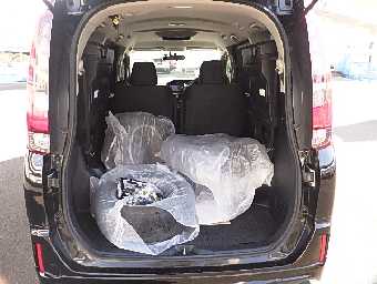 TOYOTA NOAH 2014 Image 7