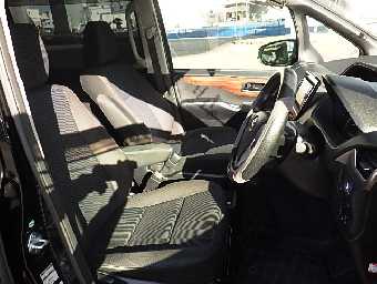 TOYOTA NOAH 2014 Image 10