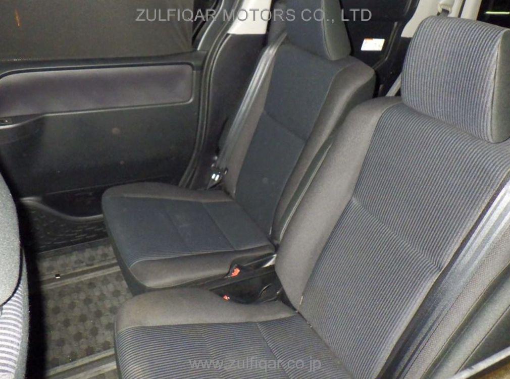 TOYOTA NOAH 2014 Image 6