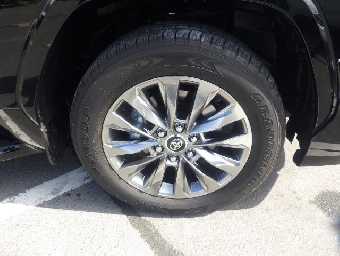 TOYOTA LAND CRUISER 2023 Image 5