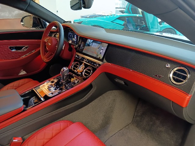 BENTLEY CONTINENTAL 2023 Image 25