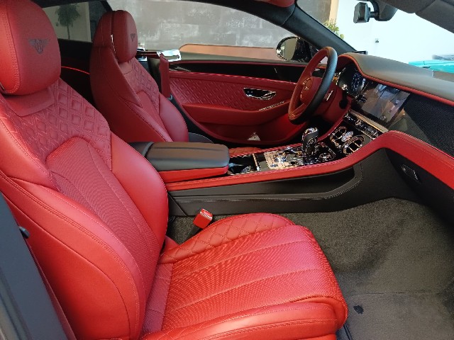BENTLEY CONTINENTAL 2023 Image 26