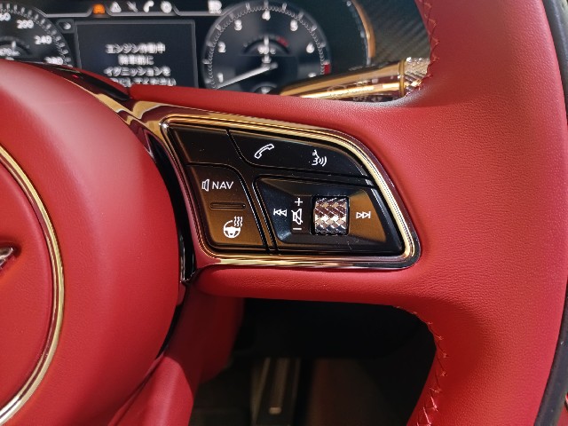BENTLEY CONTINENTAL 2023 Image 33