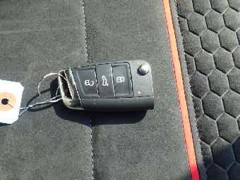 VOLKSWAGEN GOLF GTI 2017 Image 10