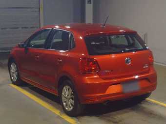 VOLKSWAGEN POLO 2015 Image 4