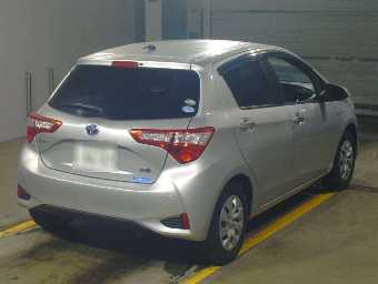 TOYOTA VITZ 2019 Image 2