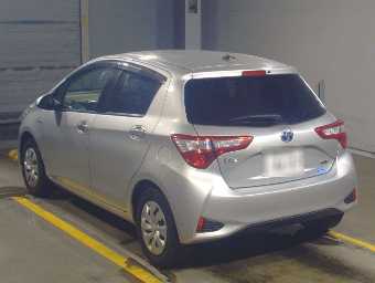 TOYOTA VITZ 2019 Image 4