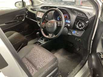 TOYOTA VITZ 2019 Image 5
