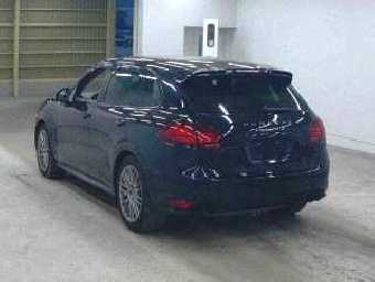 PORSCHE CAYENNE 2012 Image 2