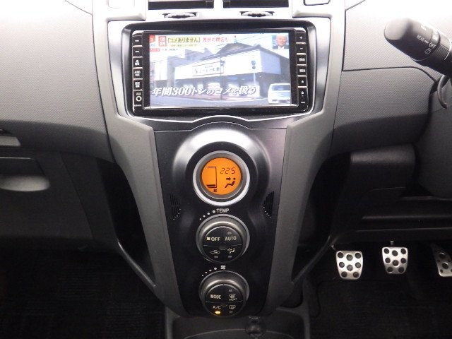 TOYOTA VITZ 2009 Image 20