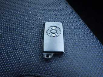 TOYOTA VITZ 2009 Image 9