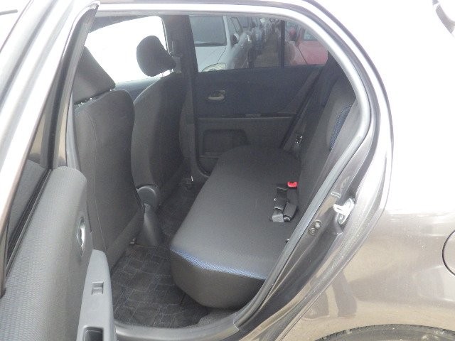 TOYOTA VITZ 2009 Image 27