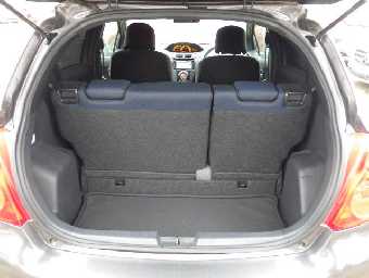 TOYOTA VITZ 2009 Image 14
