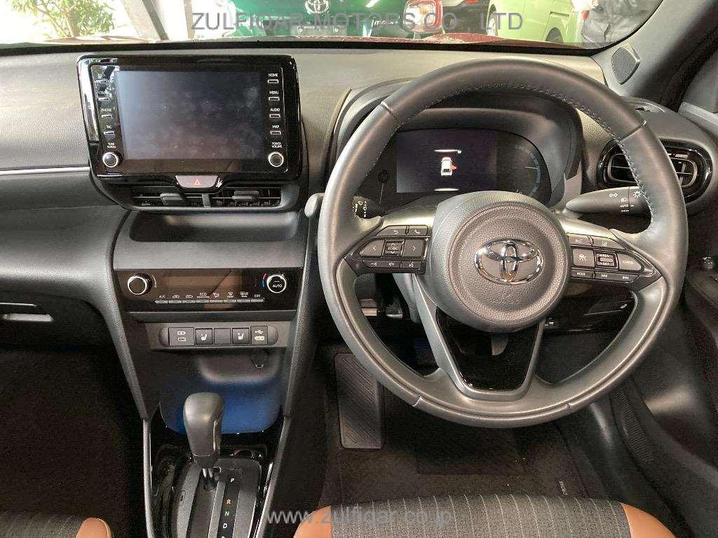 TOYOTA YARIS CROSS 2023 Image 6